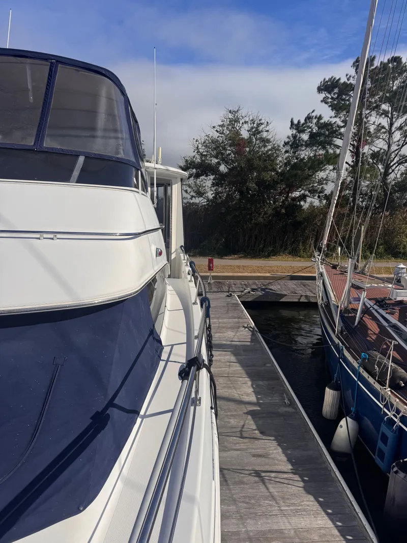 Slide: The Image of Carver 444 Cockpit Motor Yacht 2001 - 8