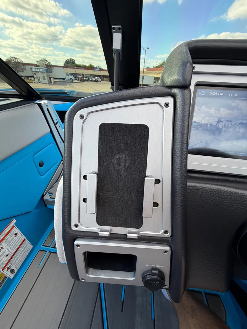 Slide: The Image of Supra SL 450 2022 - 12