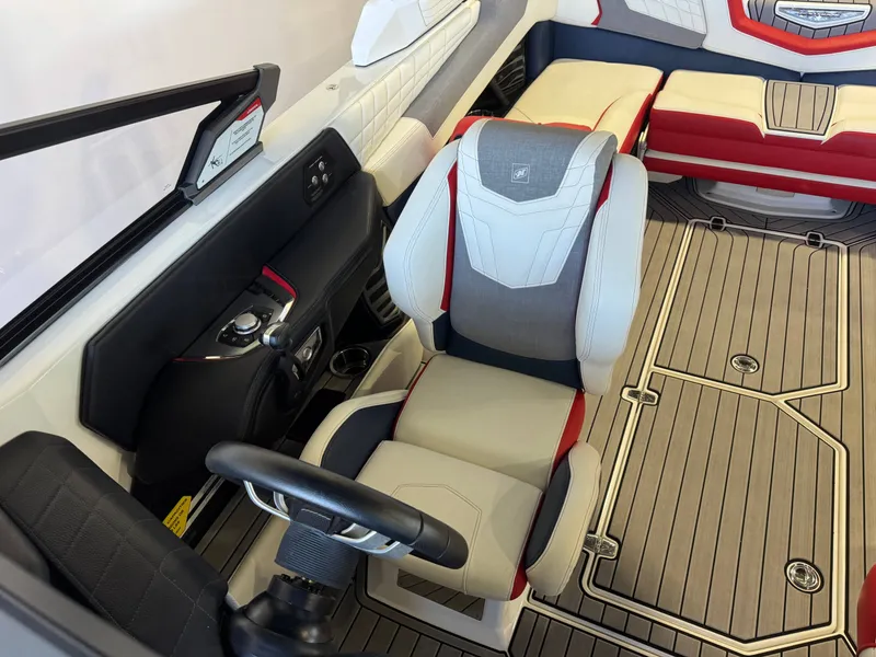 Slide: The Image of Nautique Super Air Nautique G23 2022 - 21