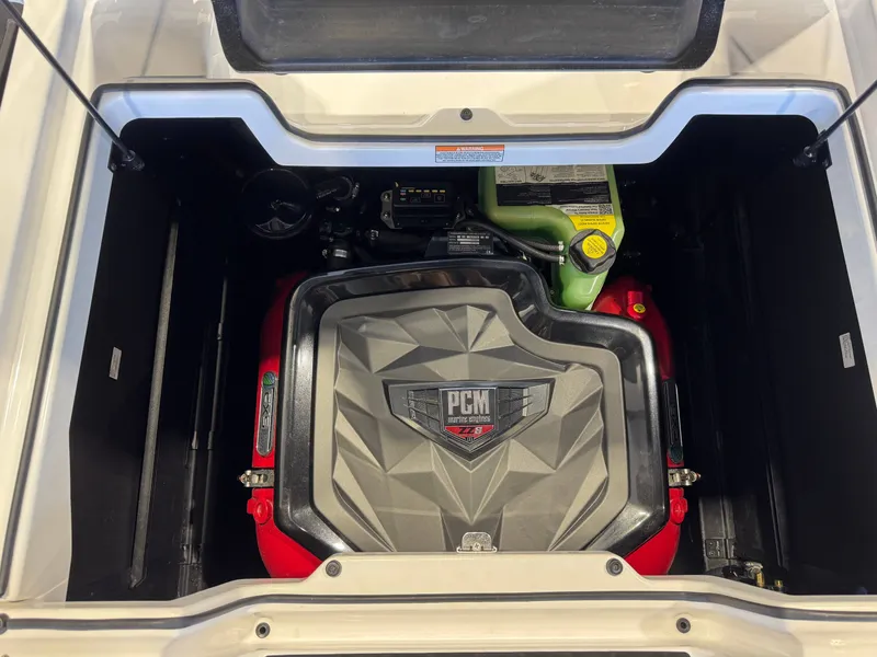 Slide: The Image of Nautique Super Air Nautique G23 2022 - 28