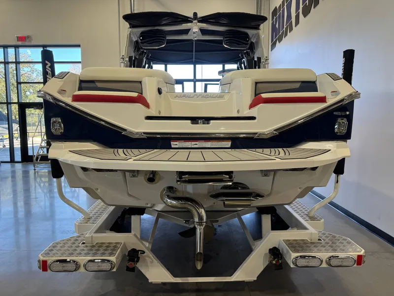 Slide: The Image of Nautique Super Air Nautique G23 2022 - 6