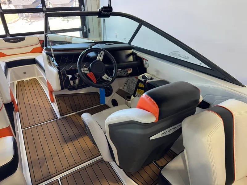 Slide: The Image of Correct Craft Super Air Nautique GS22 2017 - 24