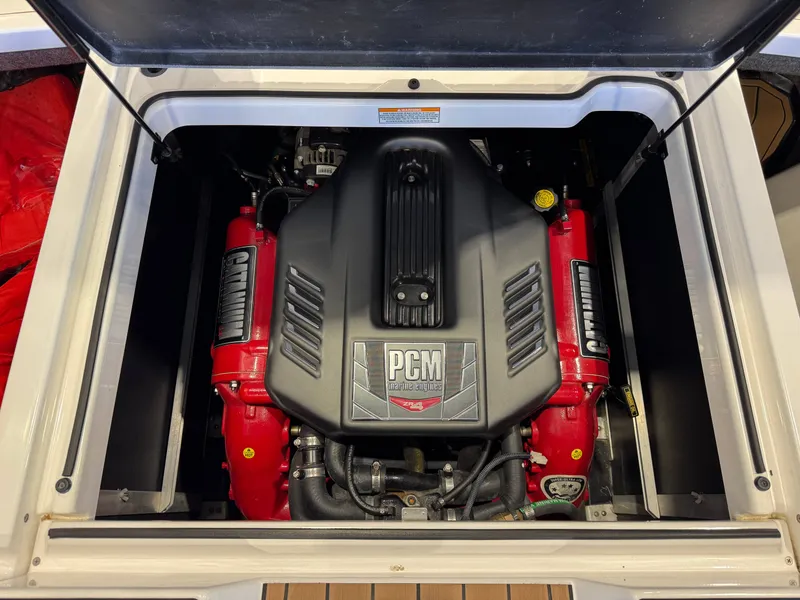 Slide: The Image of Correct Craft Super Air Nautique GS22 2017 - 28