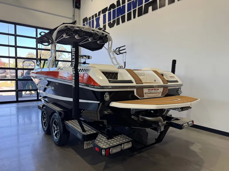 Slide: The Image of Correct Craft Super Air Nautique GS22 2017 - 5