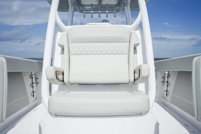Slide: The Image of 2026 Jupiter 30 boat with sleek design on open water. - 7
