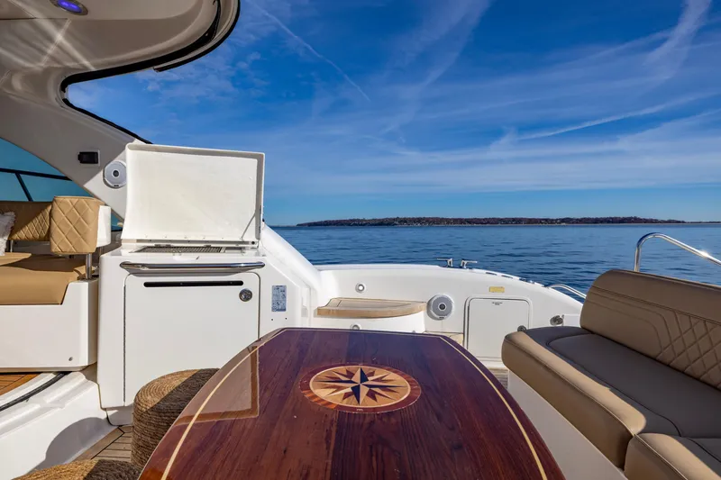 Slide: The Image of Sea Ray 55 Sundancer 2008 - 28