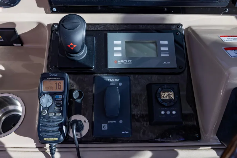 Slide: The Image of Sea Ray 55 Sundancer 2008 - 42