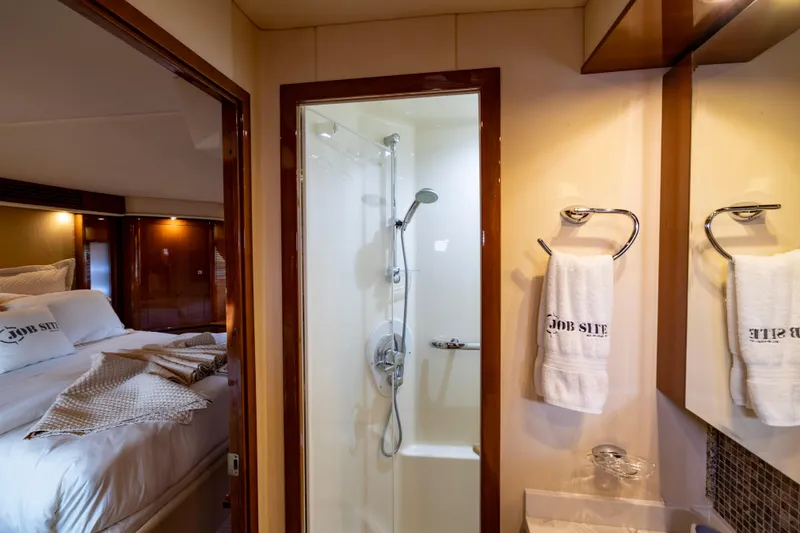 Slide: The Image of Sea Ray 55 Sundancer 2008 - 55