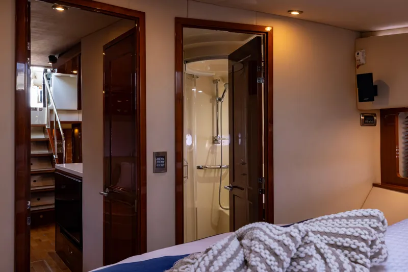 Slide: The Image of Sea Ray 55 Sundancer 2008 - 59