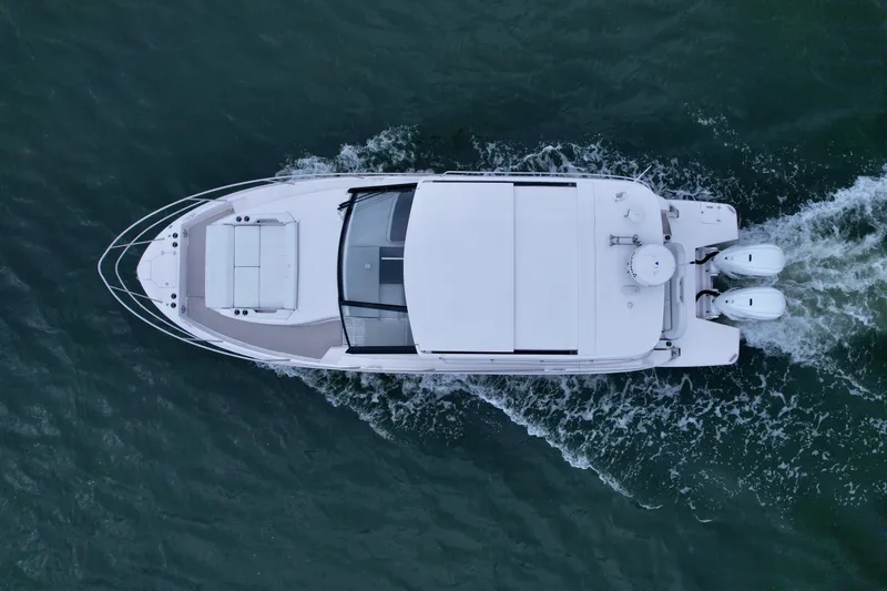 Slide: The Image of Regal 36 XO 2022 - 2