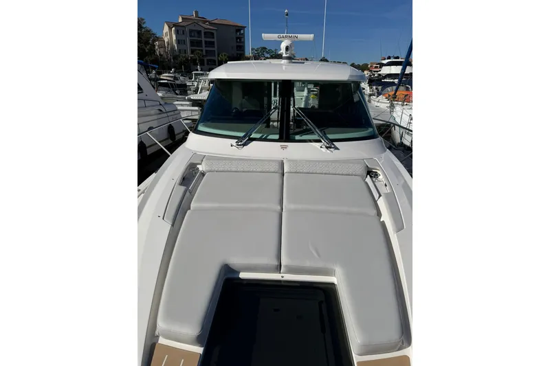 Slide: The Image of 2025 Tiara Yachts 43 LE boat with sleek deck design and modern features. - 15