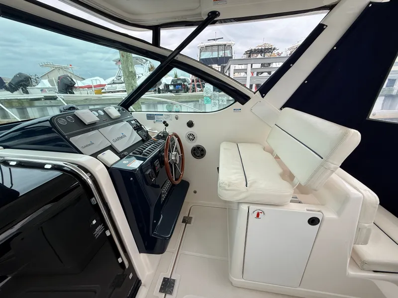 Slide: The Image of Tiara 3200 Open 2005 - 11