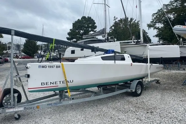 The Image of 2022 Beneteau First 24 SE - 0
