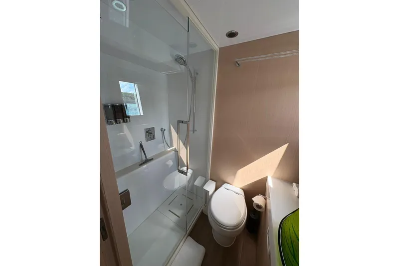 Slide: The Image of VIP - STB Aft Bathroom - 29