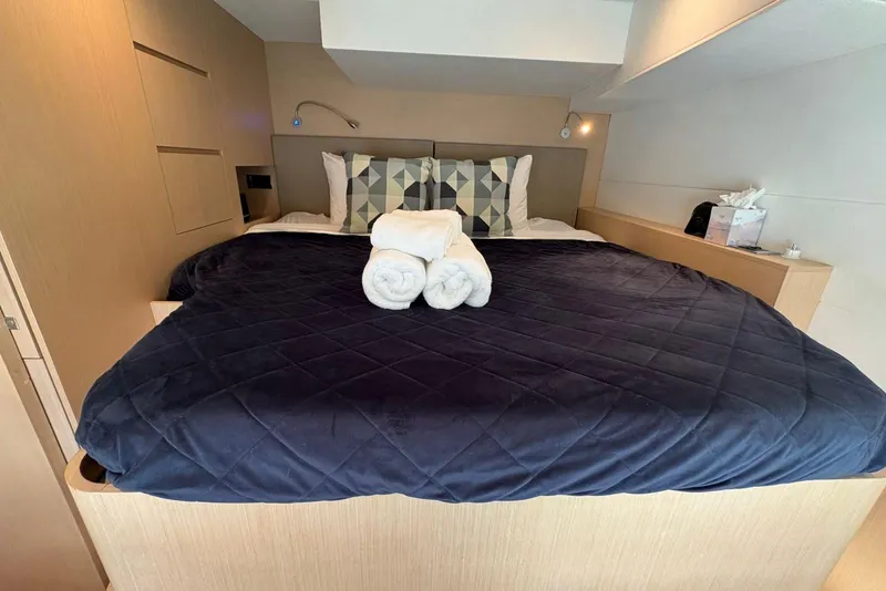 Slide: The Image of STB Fwb - 32