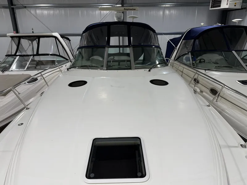 Slide: The Image of Sea Ray 360 Sundancer 2005 - 32