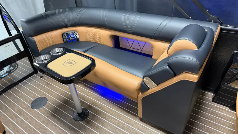 Slide: The Image of Premier 250 Intrigue 2026 - 75