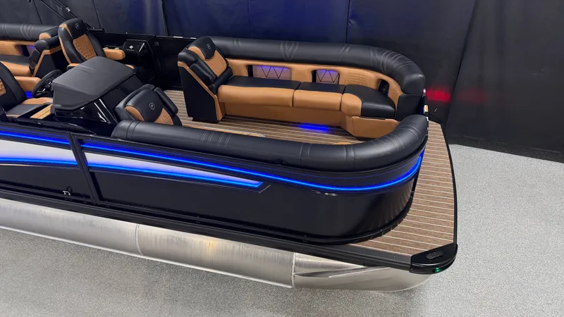 Slide: The Image of Premier 250 Intrigue 2026 - 6