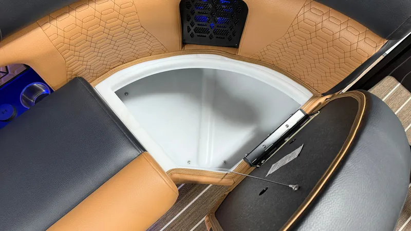 Slide: The Image of Premier 250 Intrigue 2026 - 27