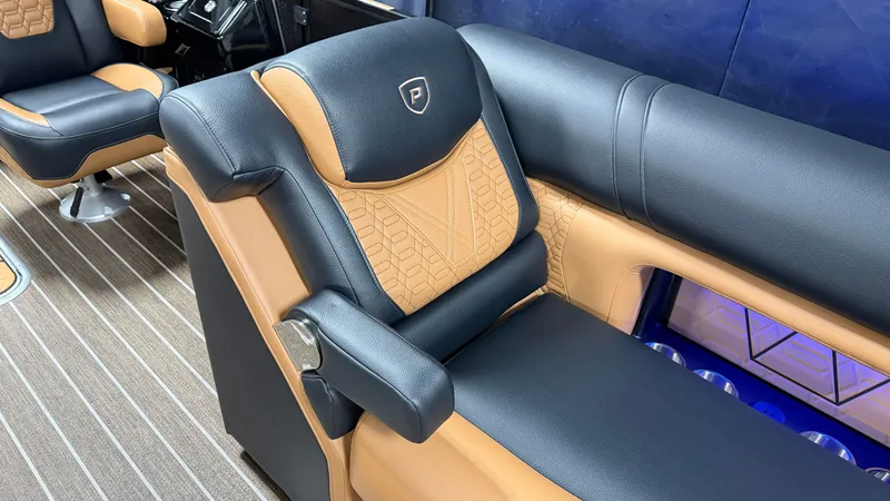 Slide: The Image of Premier 250 Intrigue 2026 - 35
