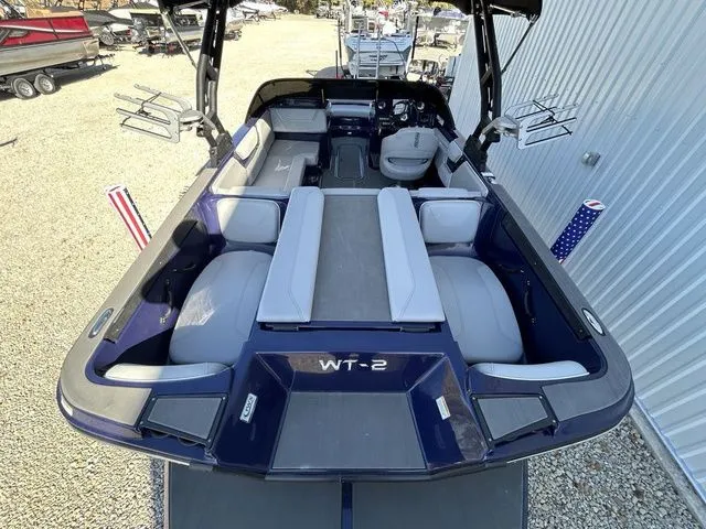 Slide: The Image of Heyday Wake Boats WT-2DC 2024 - 12