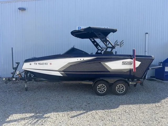 Slide: The Image of Heyday Wake Boats WT-2DC 2024 - 3