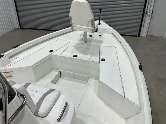 Slide: The Image of Lowe SF 214 Sport Fish 2021 - 14