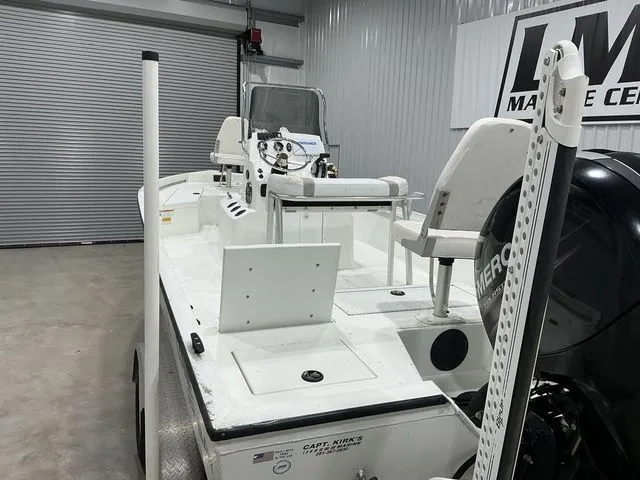 Slide: The Image of Lowe SF 214 Sport Fish 2021 - 16