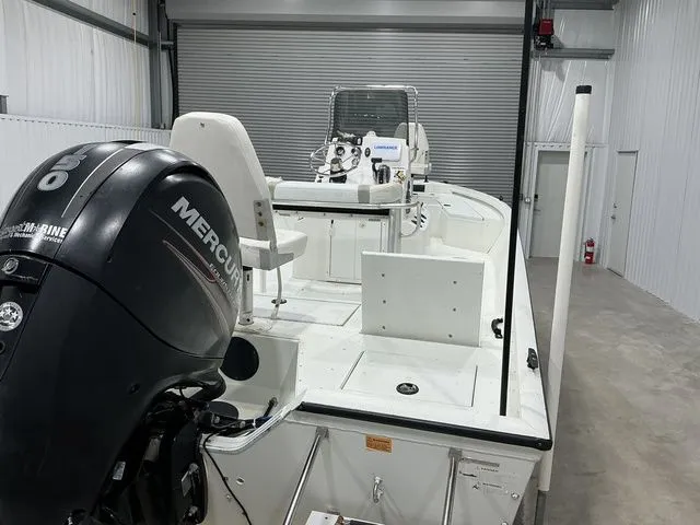 Slide: The Image of Lowe SF 214 Sport Fish 2021 - 17