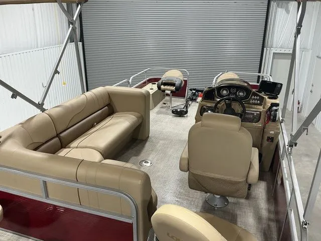 Slide: The Image of Lowe SF 214 Sport Fish 2021 - 20