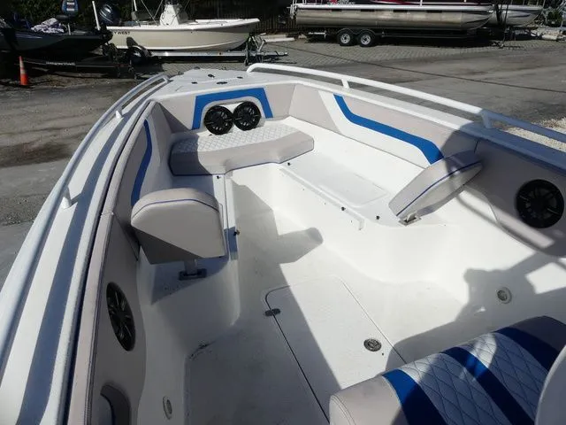 Slide: The Image of Concept Boats 27' Open Deck 2020 - 14