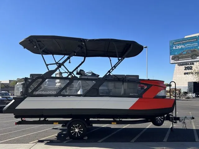 Slide: The Image of Sea-Doo Switch Cruise 21 2023 - 5