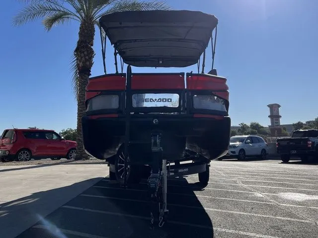 Slide: The Image of Sea-Doo Switch Cruise 21 2023 - 7