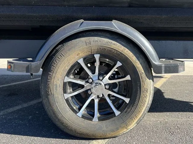 Slide: The Image of Sea-Doo Switch Cruise 21 2023 - 9