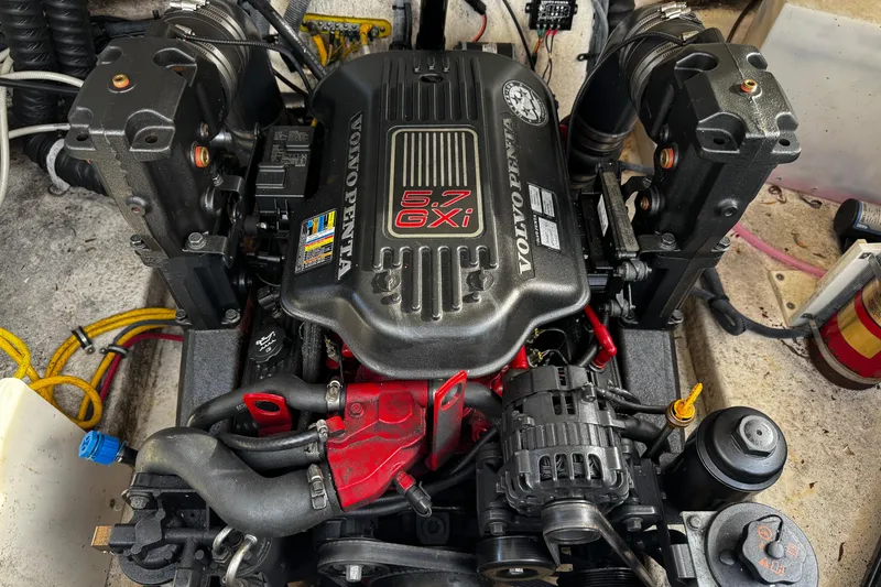 Slide: The Image of Volvo Penta 5.7 GXI engine in 2008 Chaparral 256 SSi boat. - 41