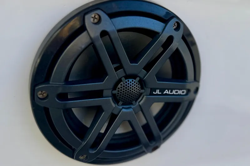 Slide: The Image of Close-up of JL Audio speaker on 2005 Yamaha Boats SX230. - 6
