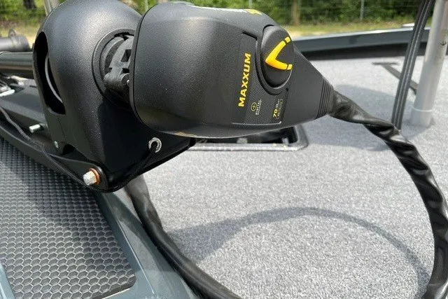 Slide: The Image of Trolling motor on 2026 Ranger RT198P boat deck, featuring Maxxum control. - 13
