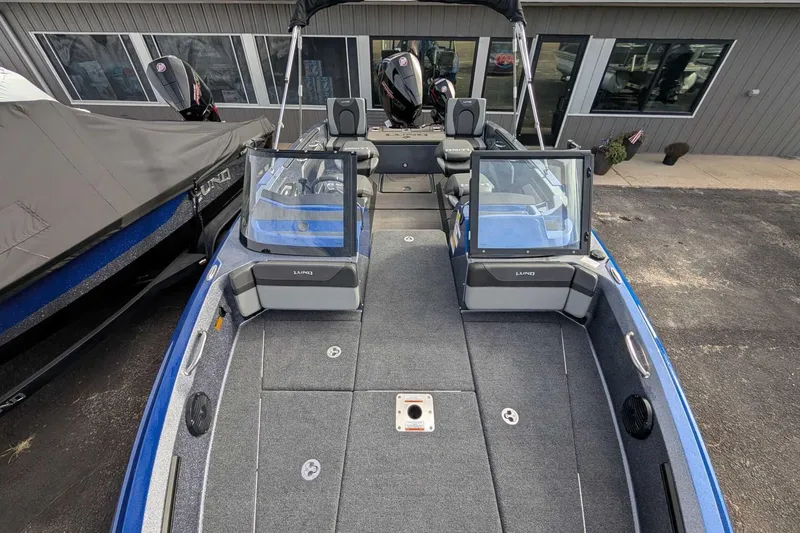 Slide: The Image of 2026 Lund 202 Pro V GL Fiberglass Series Lund Located at Waconda Boats - 4