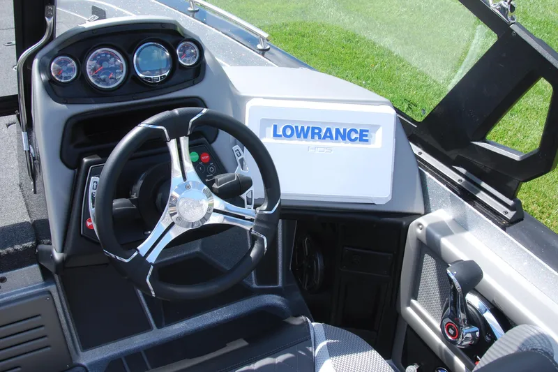 Slide: The Image of 2026 Ranger 621FS Cup Equipped boat dashboard with Lowrance HDS system. - 10