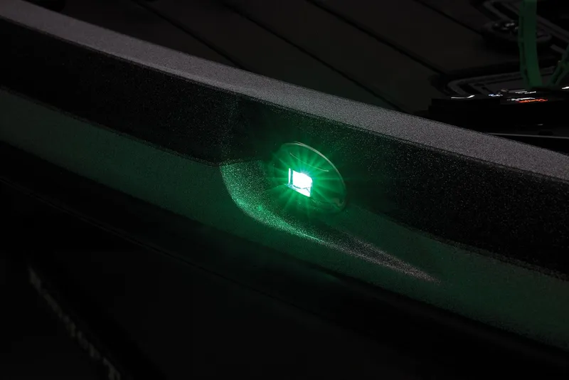 Slide: The Image of Ranger Z520R 2026 - 17