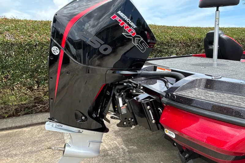 Slide: The Image of 2026 Nitro Z20 XL boat with Mercury Pro XS 250 engine, red and black design. - 8
