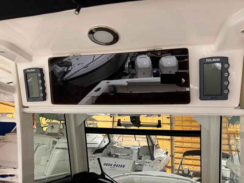 Slide: The Image of Boston Whaler OUTRAGE 33 2018 - 22