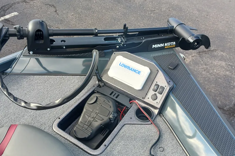 Slide: The Image of 2026 Ranger RT198P boat deck with Minn Kota Maxxum trolling motor and Lowrance electronics. - 7