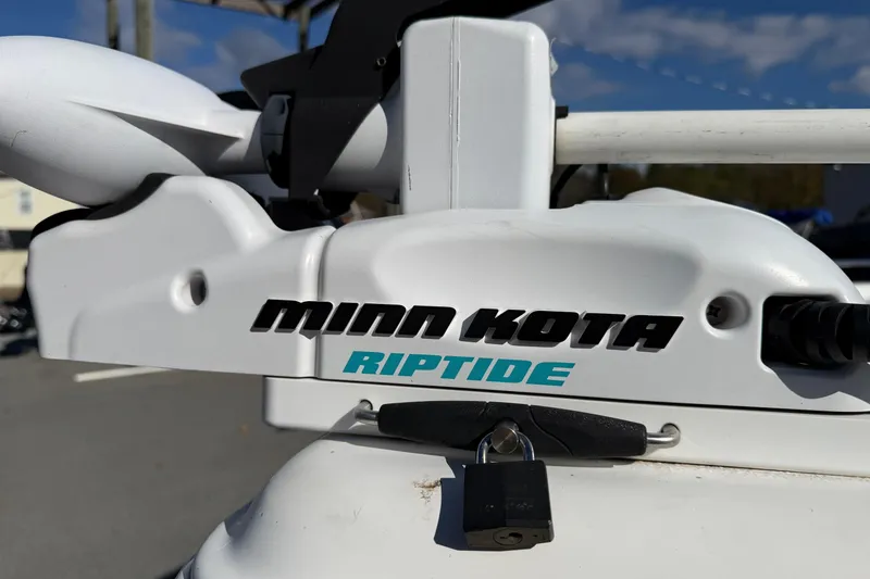 Slide: The Image of Minn Kota Riptide motor on 2008 Tidewater 2100 Bay Max boat. - 17