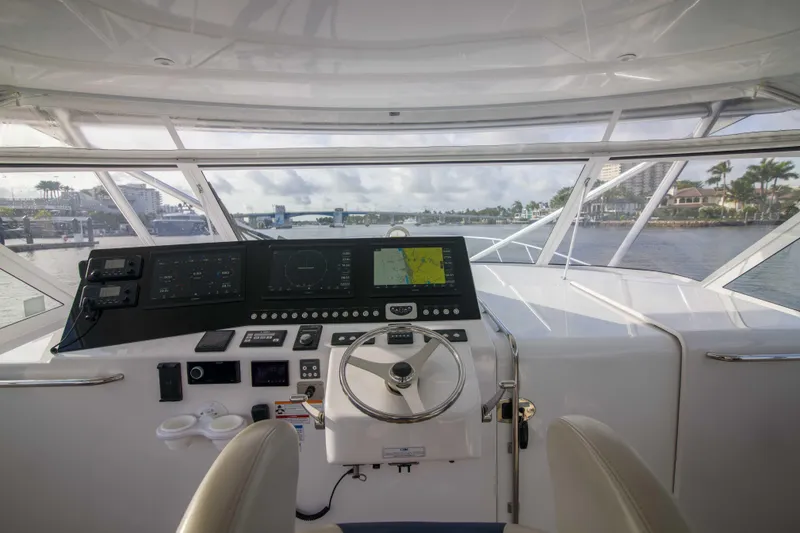 Slide: The Image of Cabo 41 Justice - Exterior Helm - 18
