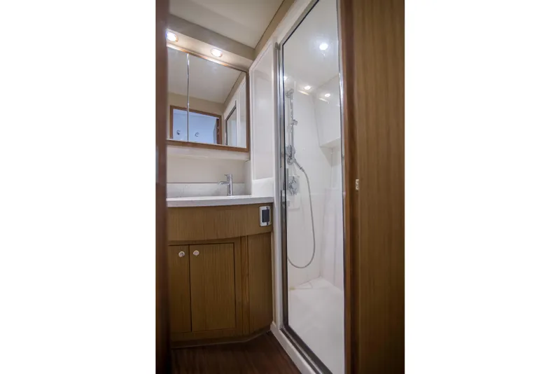 Slide: The Image of Cabo 41 Justice - Interior Head - 44