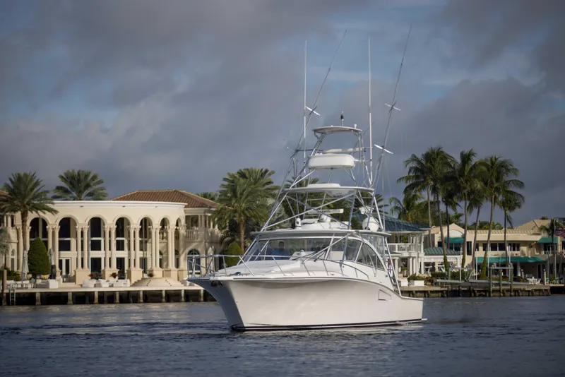 Slide: The Image of Cabo 41 Justice - Exterior Profile - 64