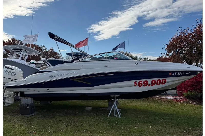 The Image of 2021 Crownline Eclipse E255 XS boat displayed for sale at $69,900. - 0