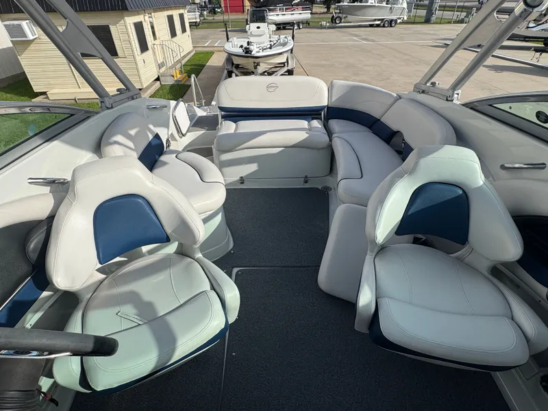 Slide: The Image of Crownline Boats Eclipse E4 2014 - 21