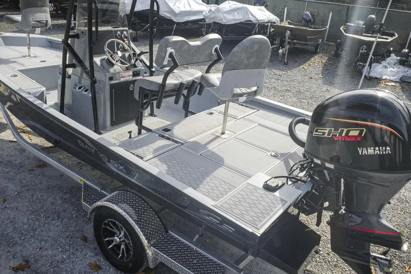 Slide: The Image of 2026 G3 Bay 19 GX boat with Yamaha SHO VMAX engine on trailer. - 3